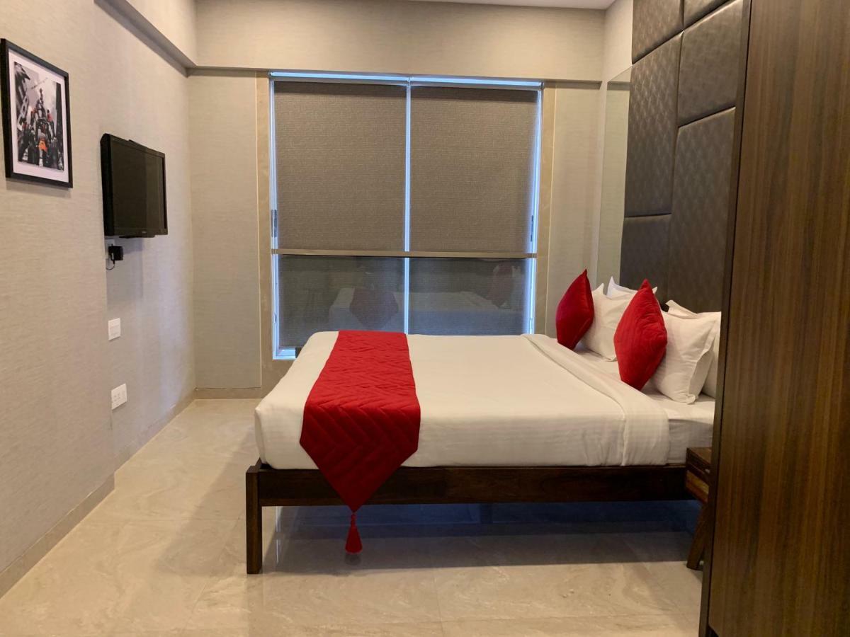 Theory9 Premium Service Apartments Khar Mumbai Exterior photo